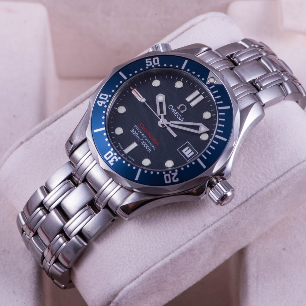 Omega Seamaster Mid-size